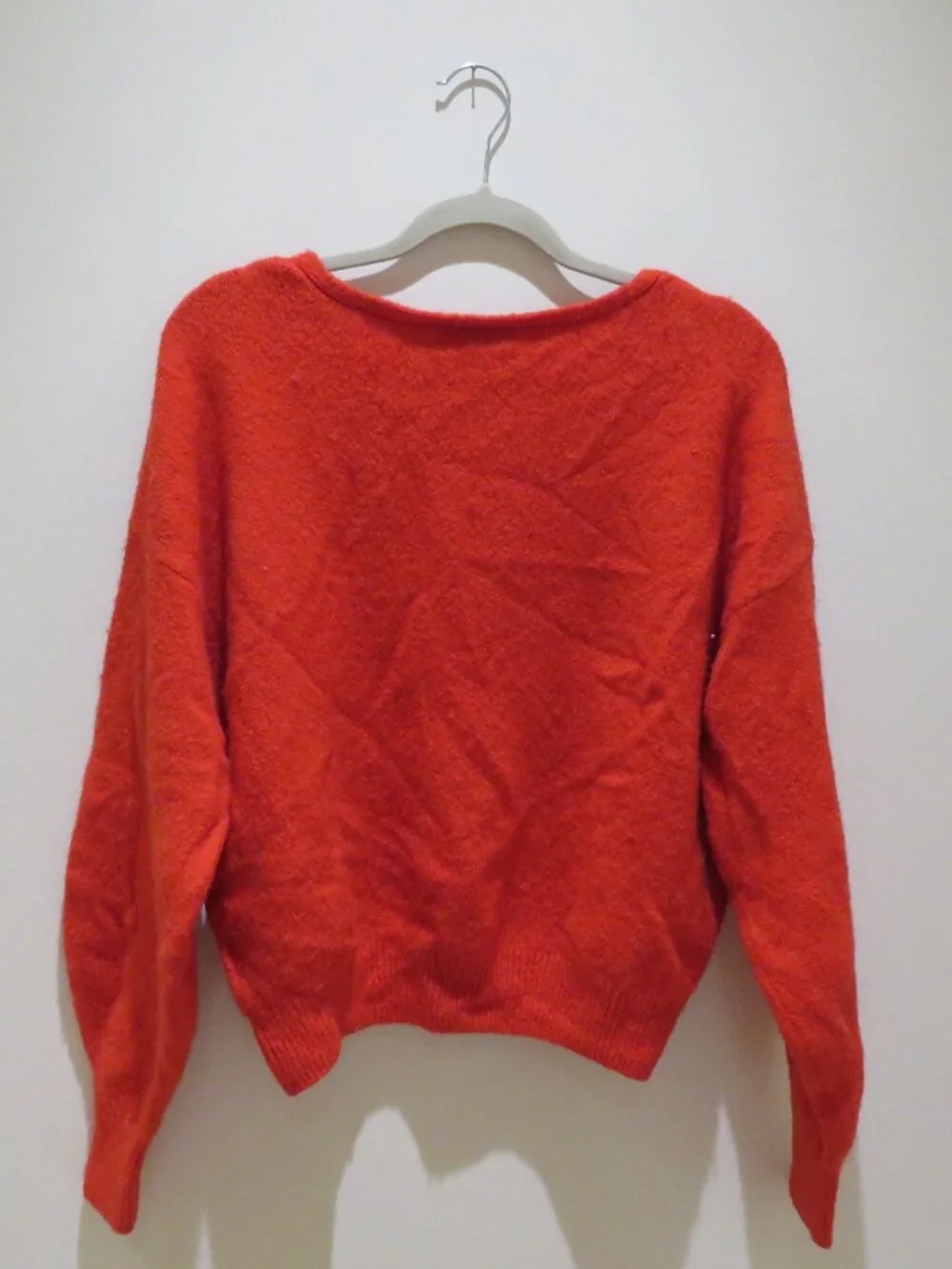 MADEWELL Wedged V-Neck Sweater in Bright Cherry Red Medium Wool Blend Preppy - Picture 7 of 12